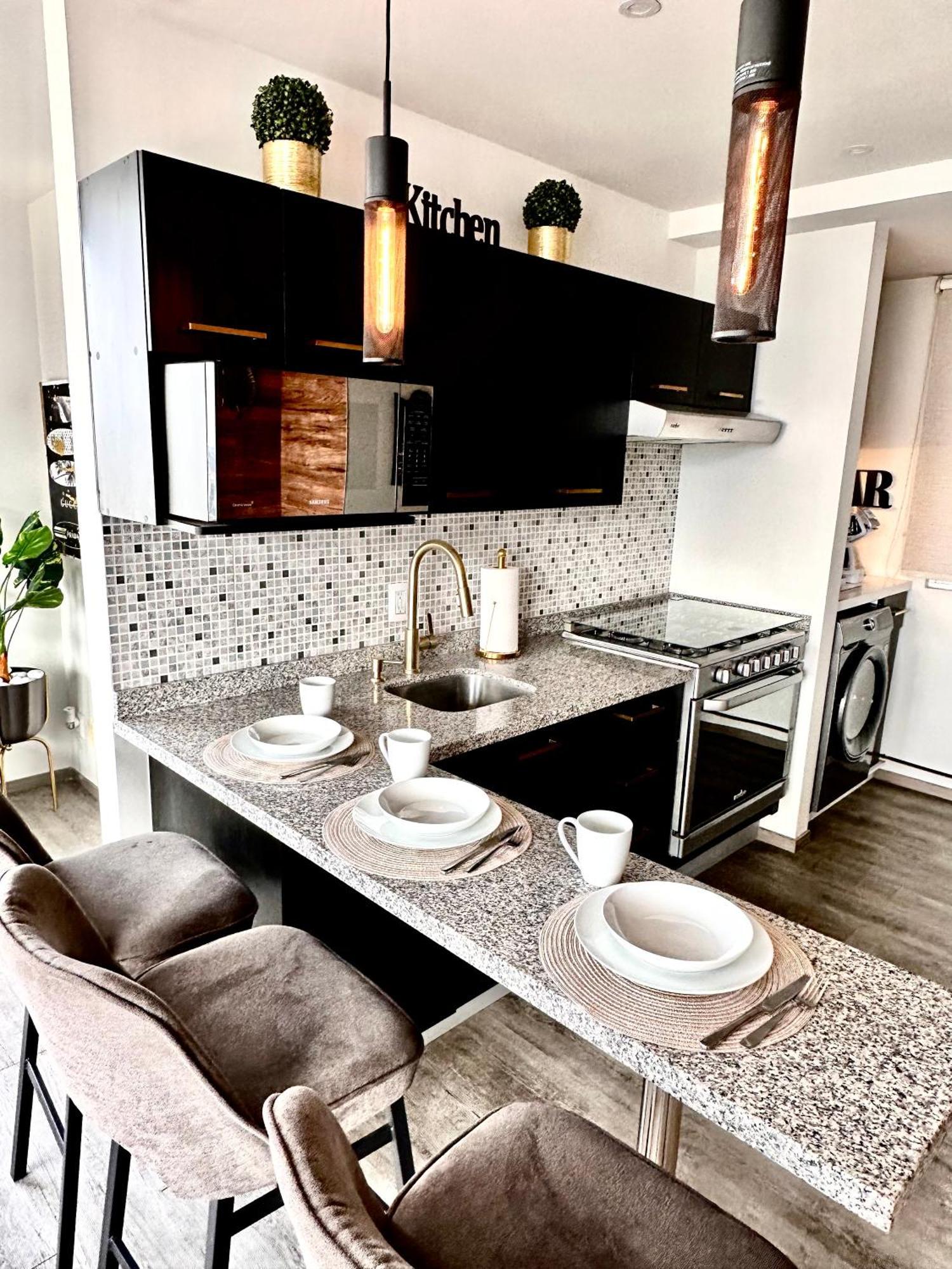 Entire Luxurious Apartment In Shopping Mall Mexico Extérieur photo